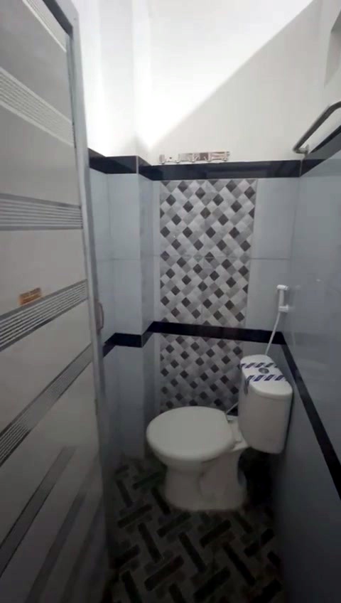 Kamar mandi dalam Tipe B, kloset